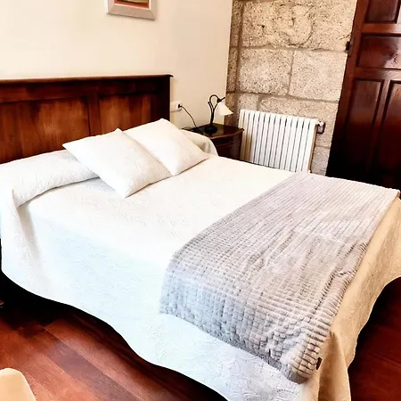 Pazo Almuzara 3* Boborás