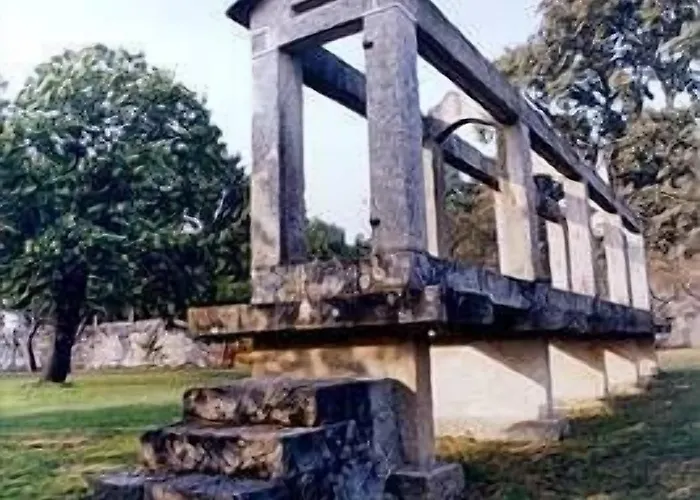 Pazo Almuzara Boborás