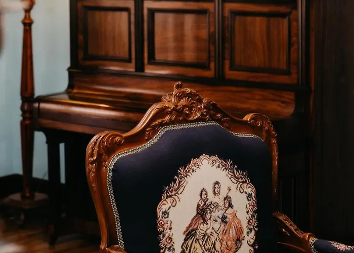 Pazo Almuzara Hotel 3*